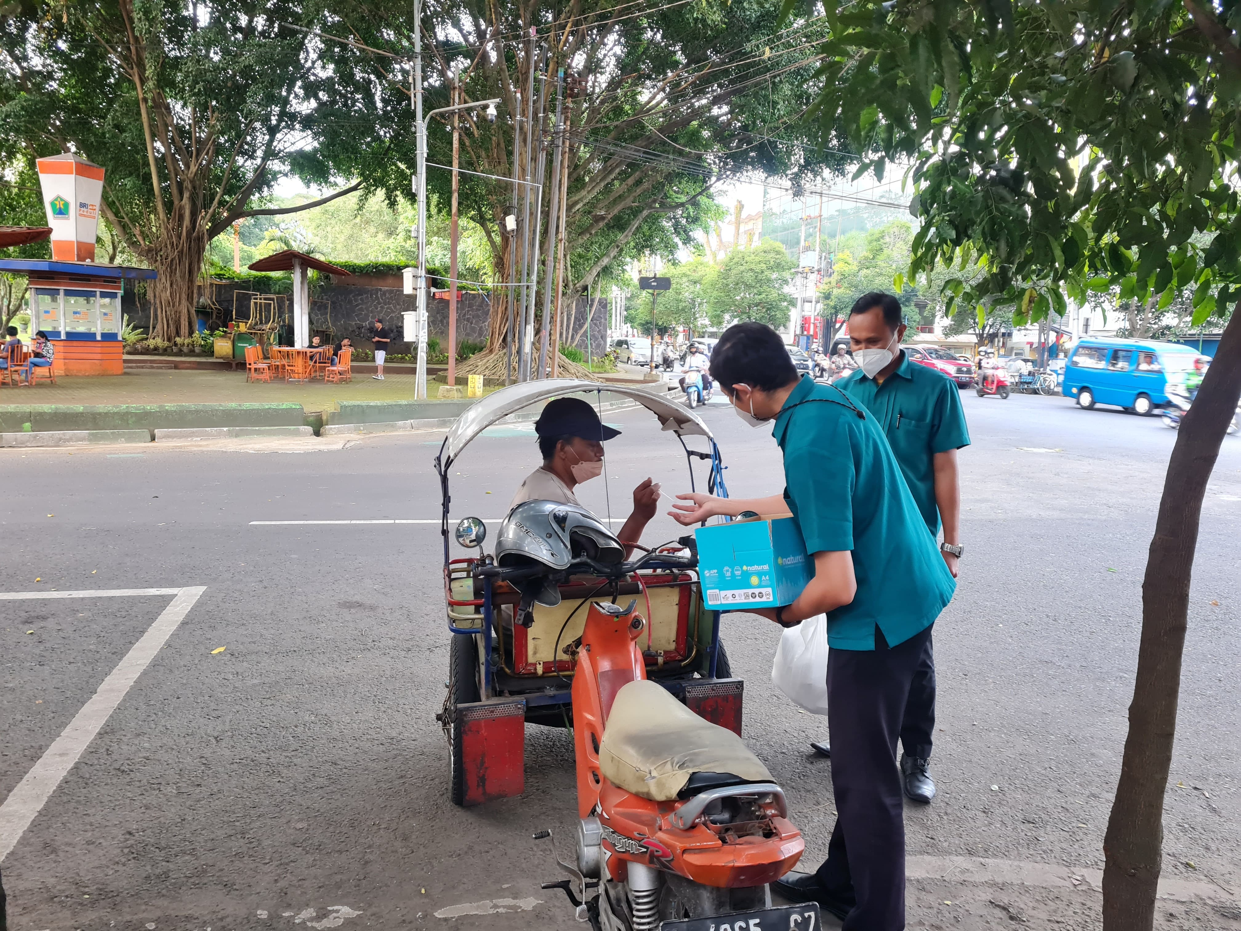 Bantuan sembako